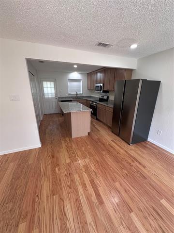 Building Photo - 9519 Westpark Dr