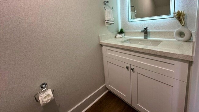 Building Photo - 835E Dorchester St