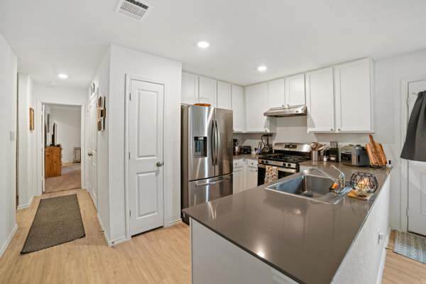 Building Photo - 5875 Coahulia Rdg