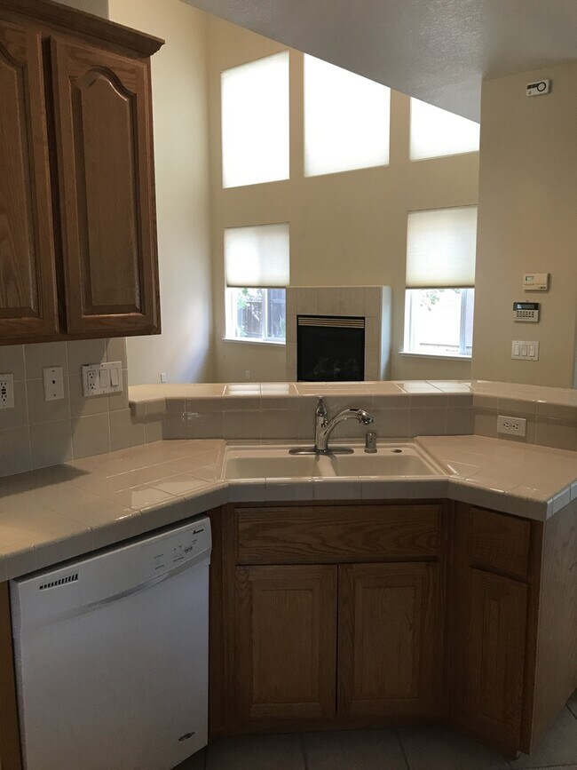 Building Photo - 2042 Rummel Ct