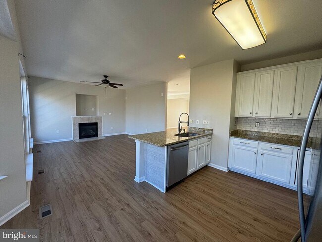 Building Photo - 6485 Ashby Grove Loop