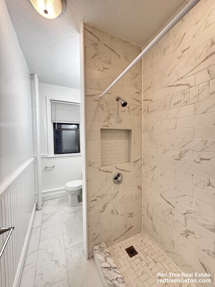 Building Photo - 19 Peterborough St