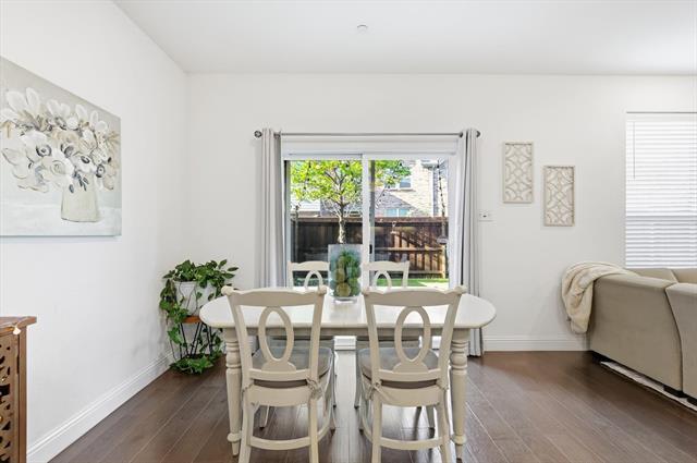 Building Photo - 982 Mikaela Dr