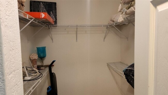 Building Photo - 2400 S Ocean Dr