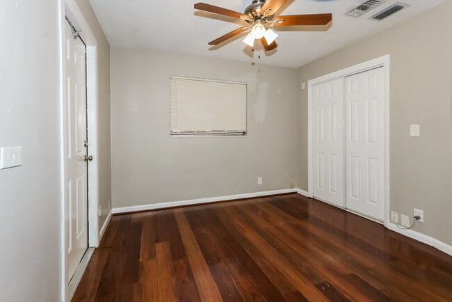 Building Photo - 201 Newcastle St