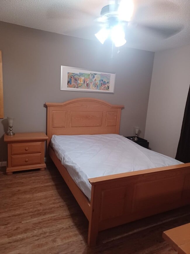 Building Photo - Preserves at River's Edge