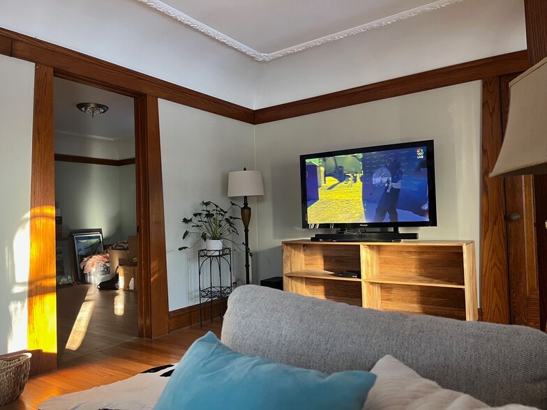 Building Photo - 1751 N 60th St