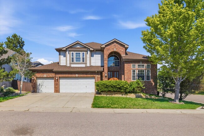 Building Photo - Spectacular Stonegate Living! Gorgeous 3-Bed Corner Finished Basement, Wet Bar, and Custom Marble...