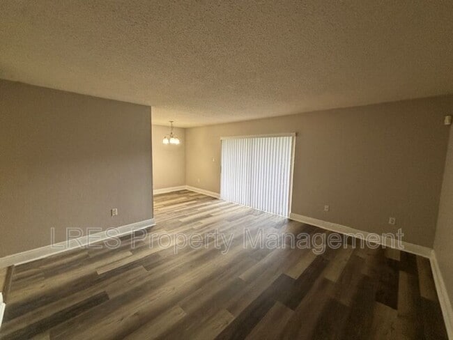 Building Photo - 4703 S Texas Ave