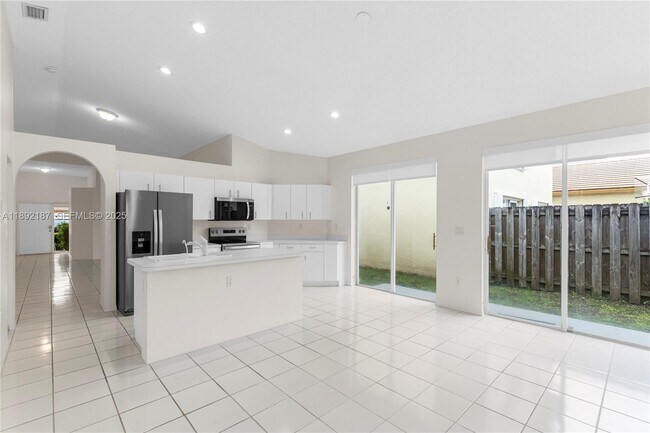 Building Photo - 9934 NW 30th St