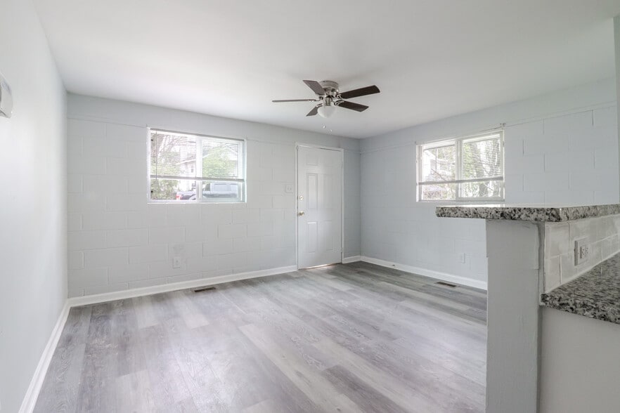 Building Photo - 2213 Fitzgerald Ave