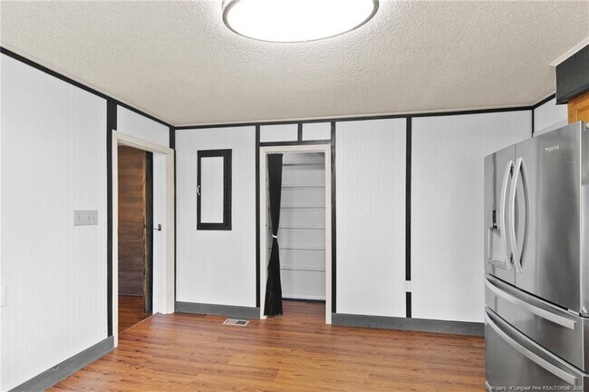 Building Photo - 3450 Cornell Dr