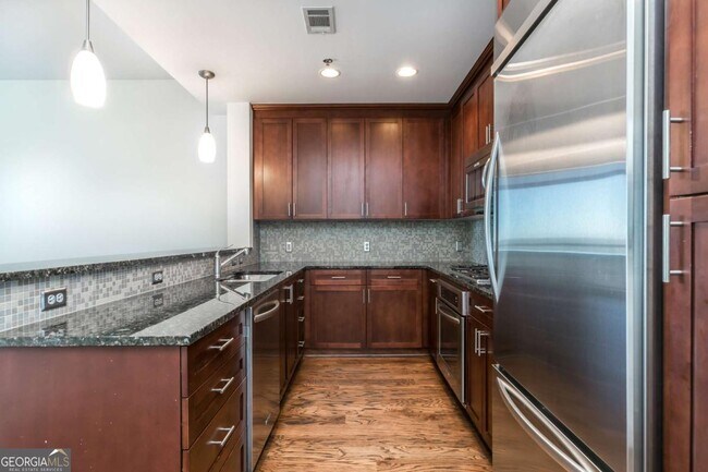 Building Photo - 270 17th St NW