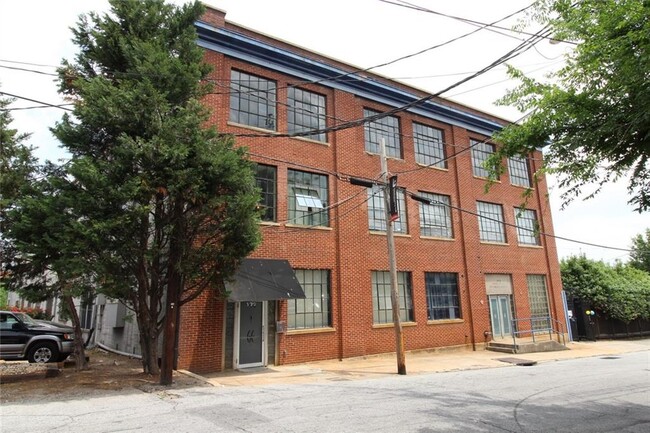 Building Photo - 172 Haynes St SW