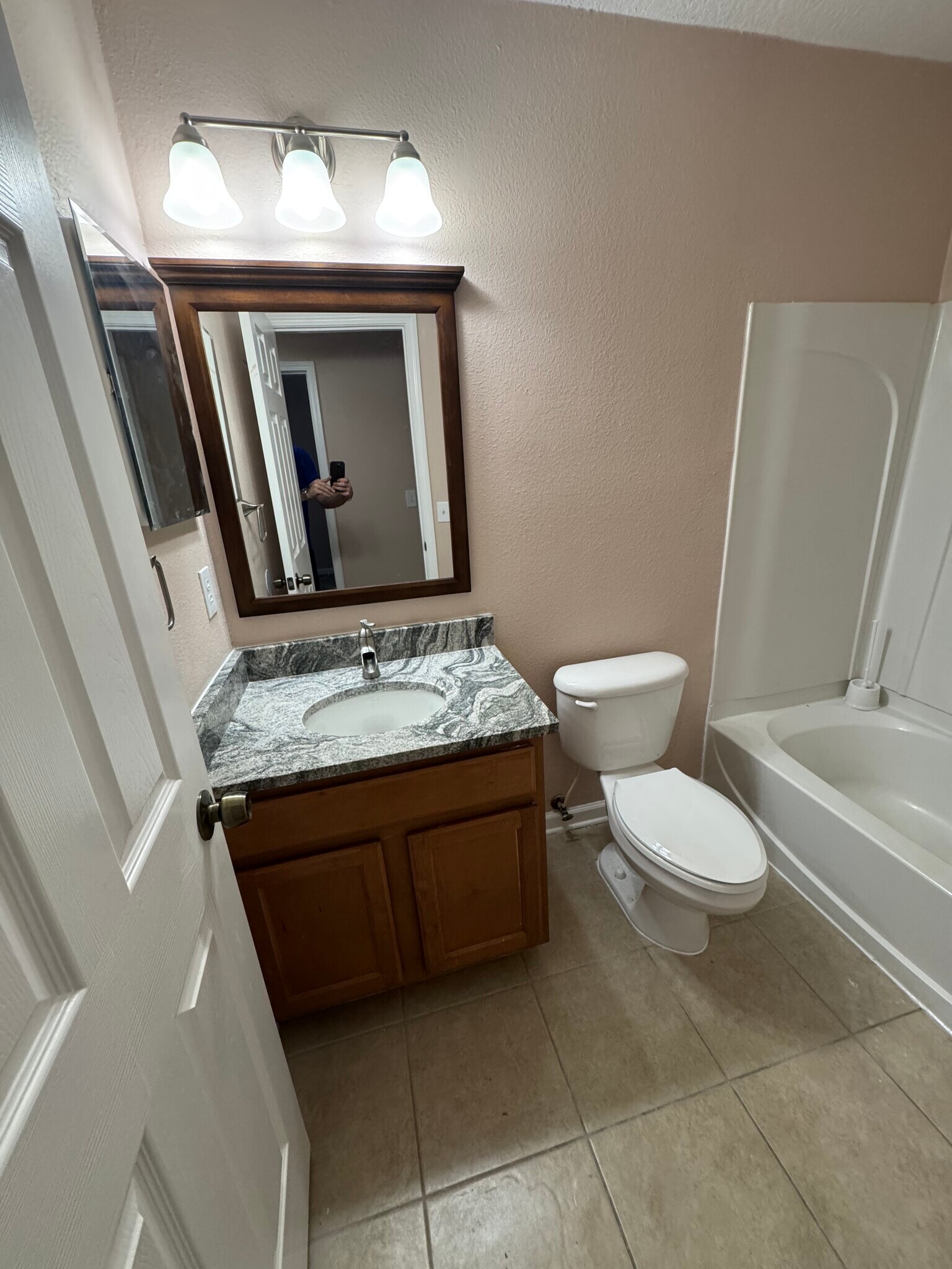 Building Photo - 1034 N Black Cherry Dr