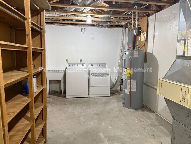 Building Photo - 2736-33 1/2 33 1/2 Ave S