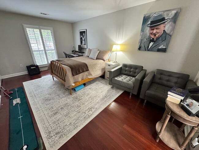 Building Photo - 3201 Lenox Rd NE