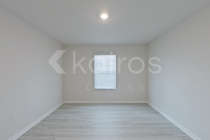 Building Photo - 301 Monarch Ln