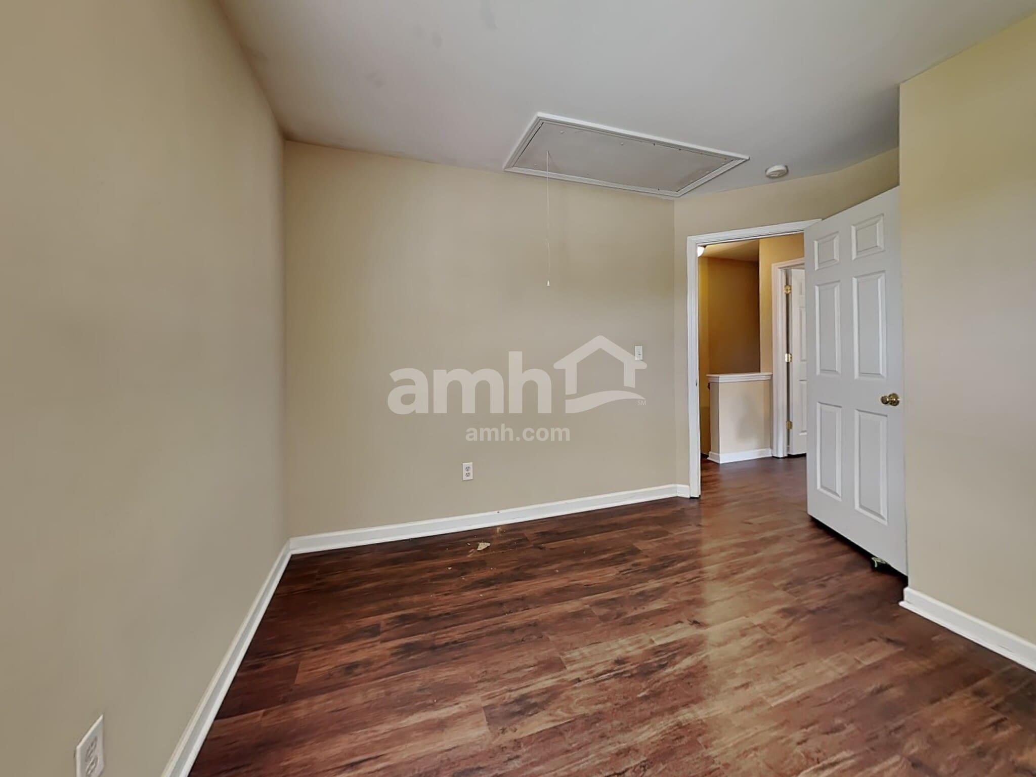 Building Photo - 547 Rockbridge Dr