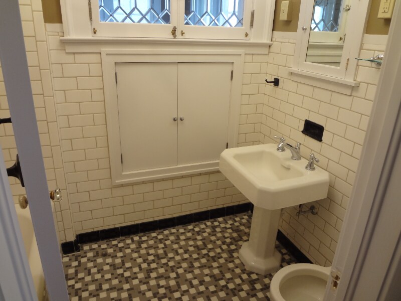 Building Photo - 300 2nd Ave NW