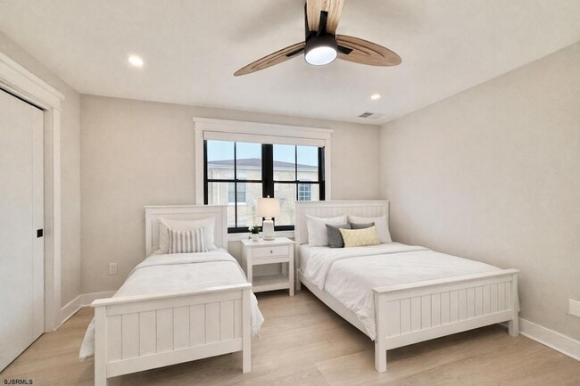 Building Photo - 100 S Frontenac Ave