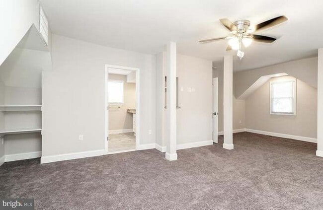 Building Photo - 2409 E Cold Spring Ln