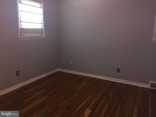 Building Photo - Fairfax - North Wilmington - 4 bedroom ava...