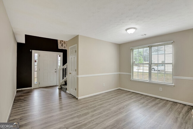 Building Photo - 1118 Quail Hunt Dr