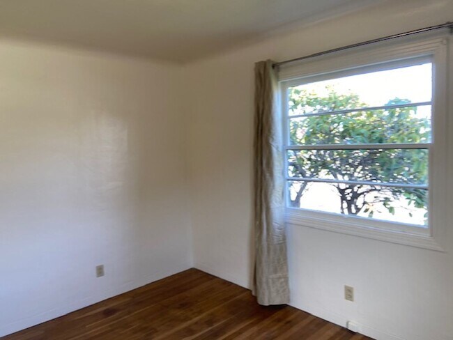 Building Photo - 804 O St