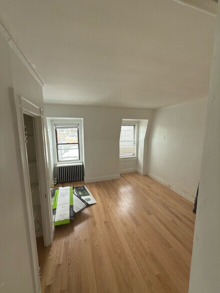 Building Photo - 85 Westland Ave
