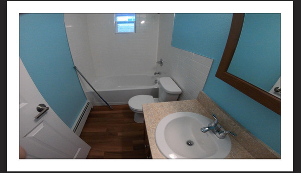 2 Ba, 2 kitchen - 1220 11th St
