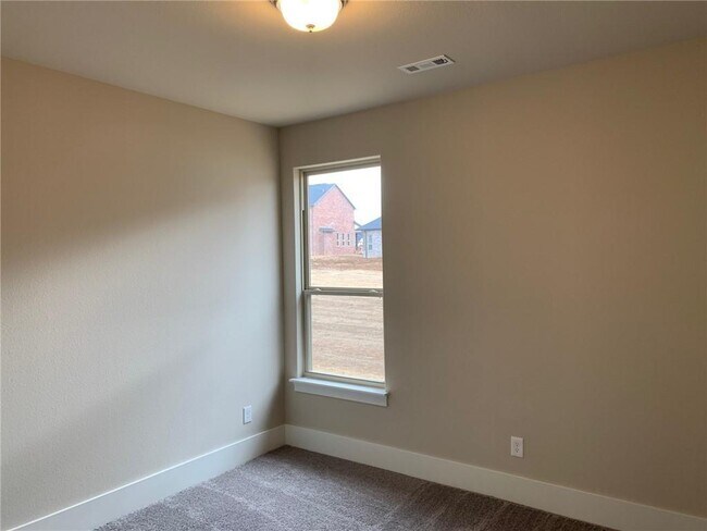 Building Photo - 616 Mill Pond Wy