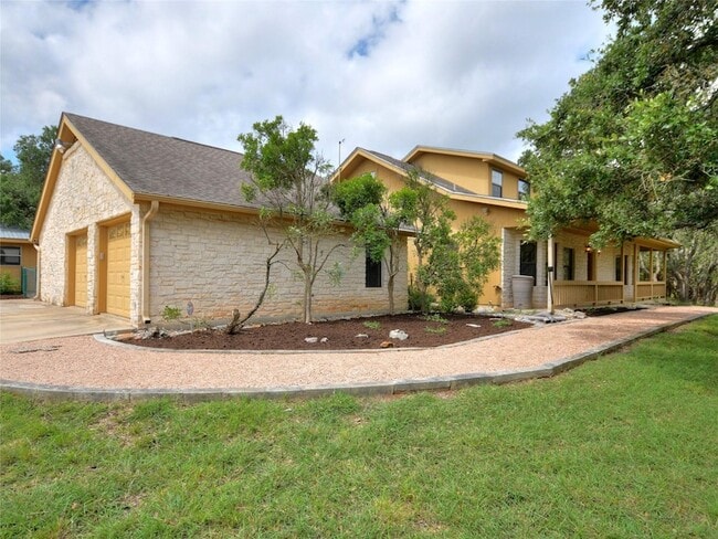 Building Photo - 328 Fawnridge St