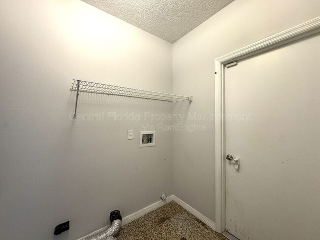 Building Photo - 1407 Spring Ridge Dr