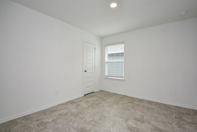 Building Photo - 7519 Fierce Friesian Ln