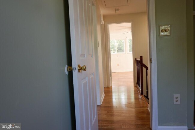 Building Photo - 8284 Mary Lee Ln