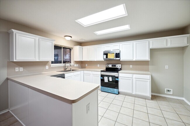 Building Photo - 24423 Pepperrell Pl St
