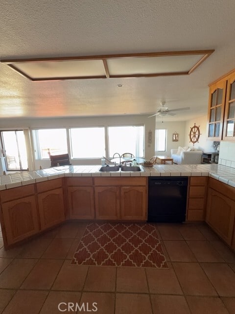 Building Photo - 4816 Marina Dr