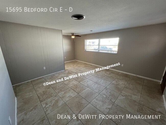 Building Photo - 15695 Bedford Cir E
