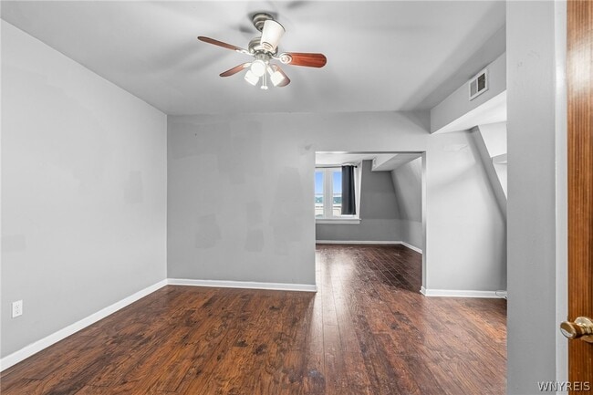 Building Photo - 2111 Seneca St