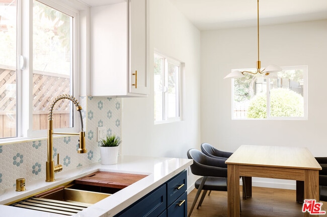 Building Photo - 4879 Hartwick St