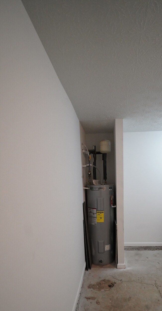 Building Photo - 138 Alton Cir