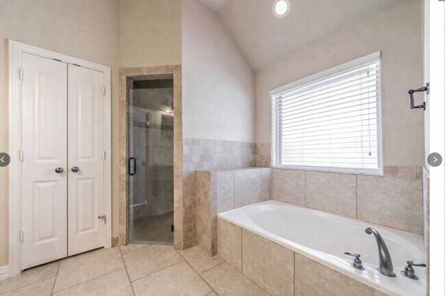 Building Photo - 133 Whitetail Dr