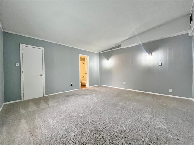 Building Photo - 5652 Conlin Dr