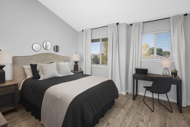 Building Photo - 381 Buffalo Dr