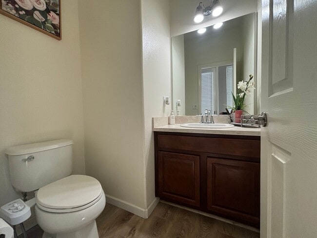 Building Photo - Beautifully Remodeled 3-Bedroom Home in Va...