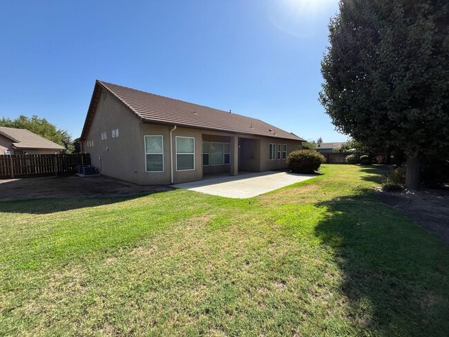 Building Photo - 206 S Argyle Pl