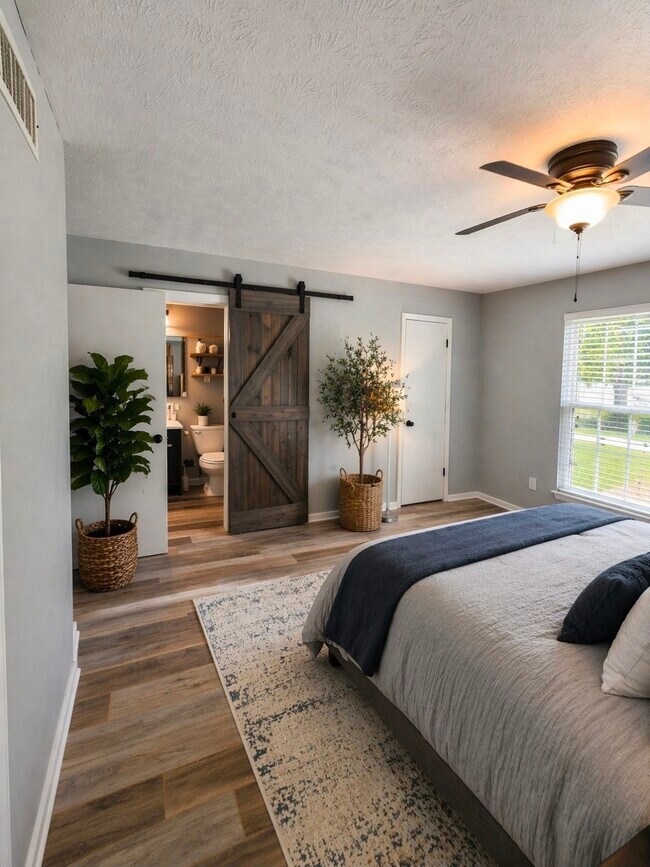 Building Photo - 1844 Rollingwood Dr