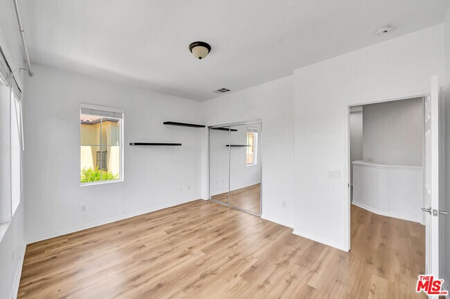 Building Photo - 23904 Calle Del Sol Dr