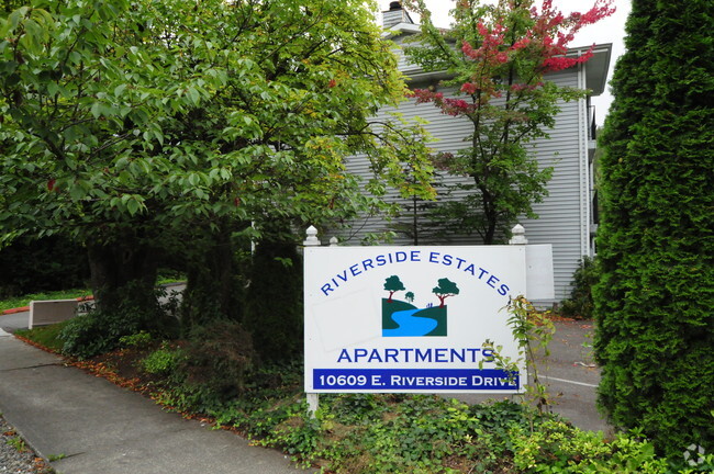 Primary Photo - Riverside Estate Apartments